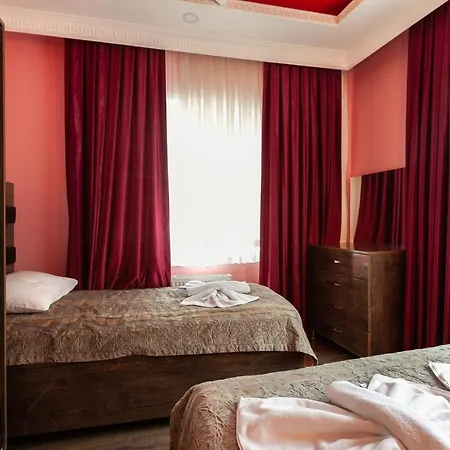 Lale Sultan Apartment